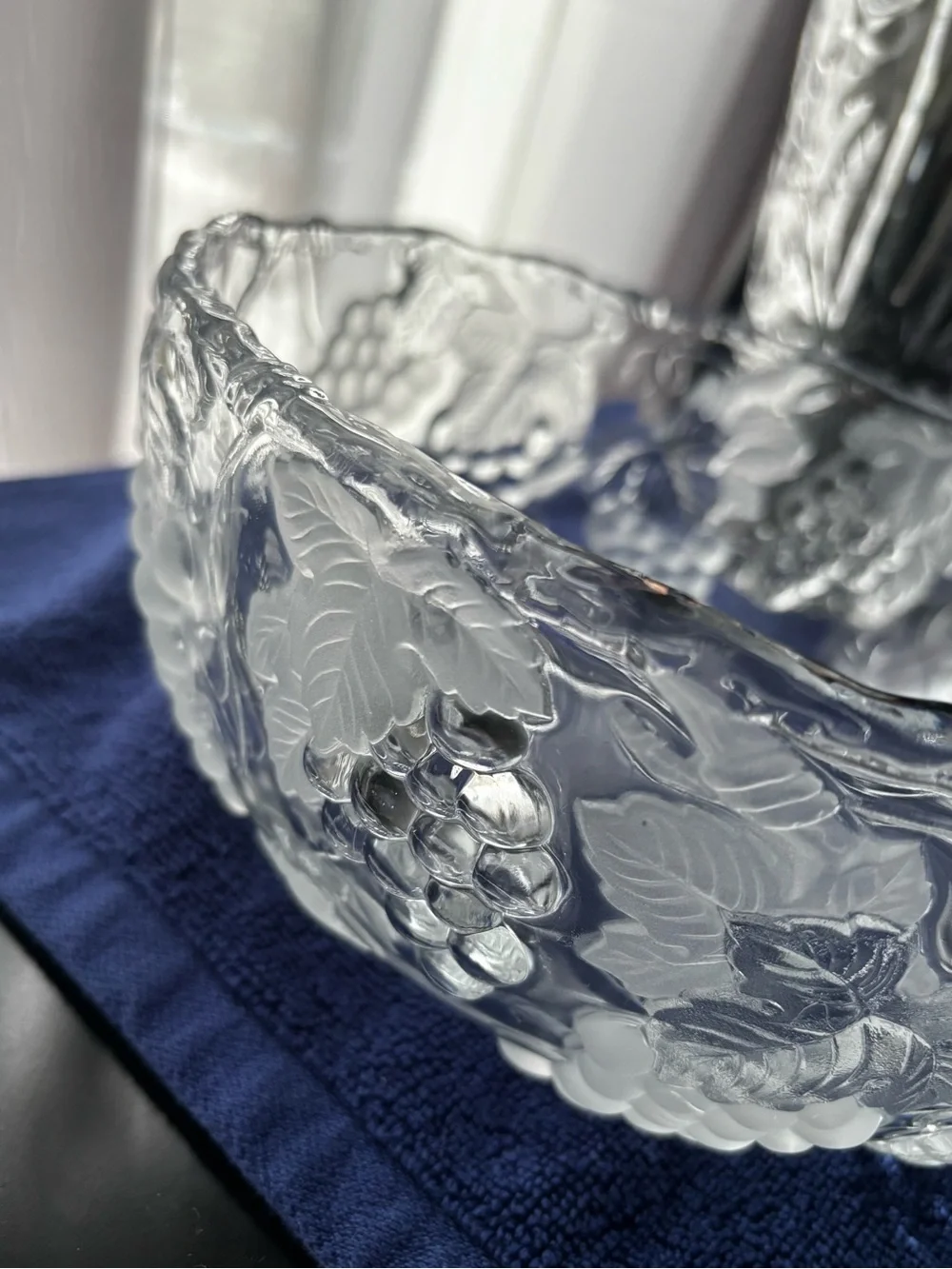 Vintage Mikasa Walther Glas Carmen Crystal Grape Serving Bowl W. Germany